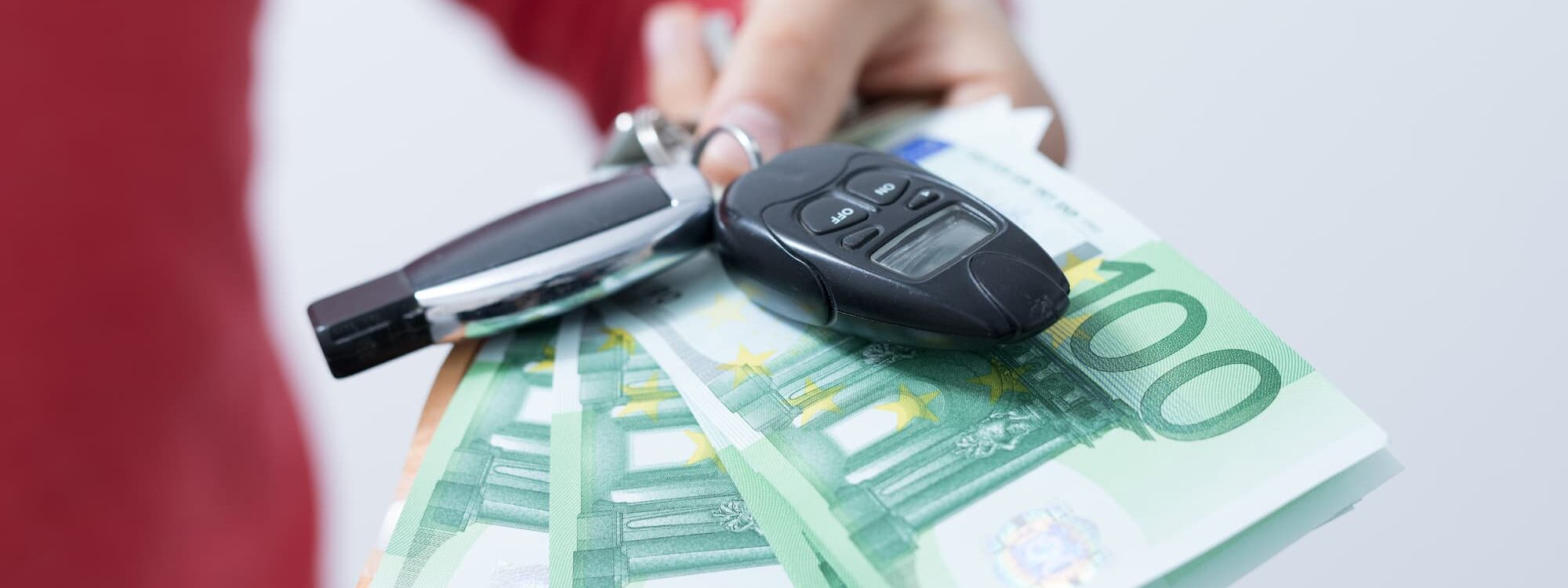 DEPOT VENTE 2000X750 | Panco Style Pourquoi l’estimation en ligne d’un véhicule peut différer de la valeur réelle sur le marché ? Illkirch-Graffenstaden